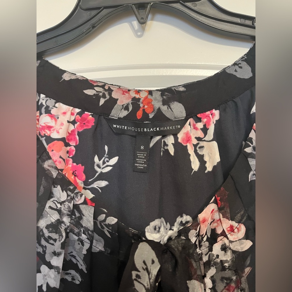 White House Black Market Sleeveless Top - Picture 2 of 3
